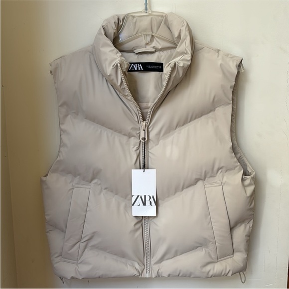 Zara Light Beige Quilted Vest - Picture 2 of 9